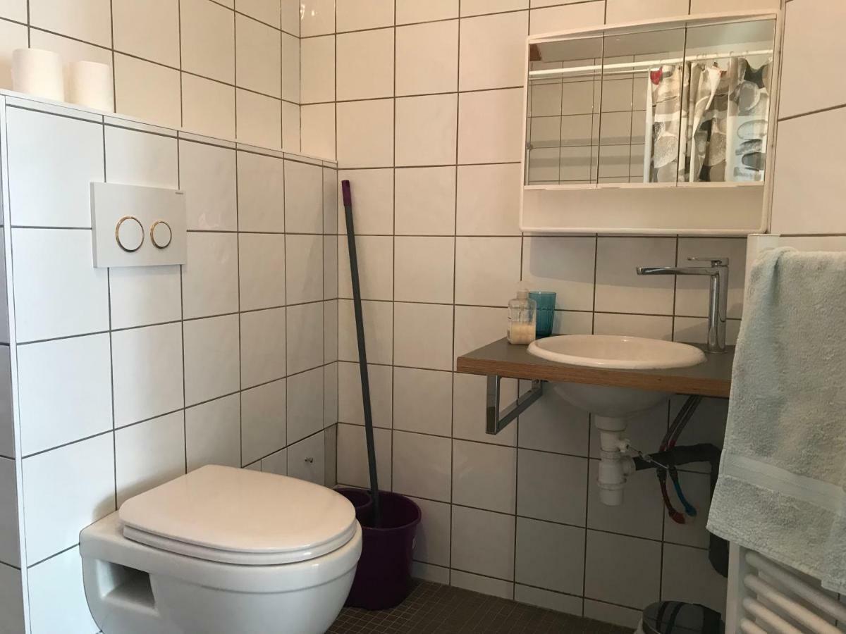 Apartament Joli Studio Au Calme Bassens  Zewnętrze zdjęcie
